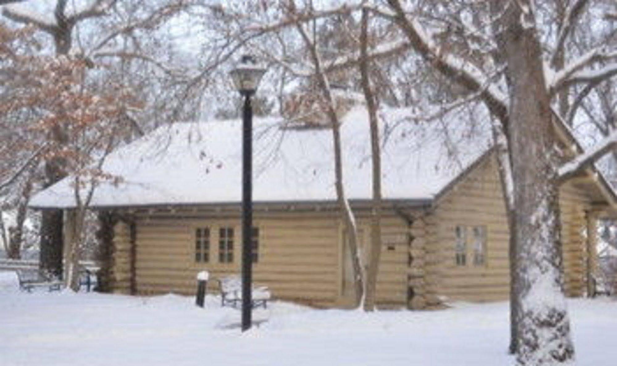 Starved Rock Lodge & Conference Center Utica Exterior foto